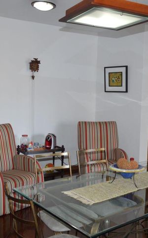 Apartamento à venda com 192m², 4 quartos e 2 vagasSala