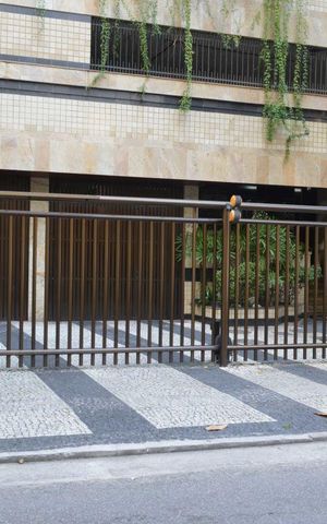 Apartamento à venda com 192m², 4 quartos e 2 vagasFachada e portaria