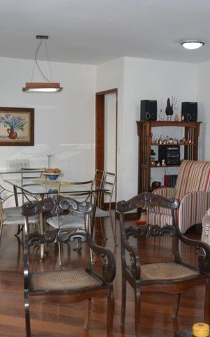 Apartamento à venda com 192m², 4 quartos e 2 vagasSala