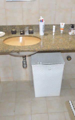 Apartamento à venda com 192m², 4 quartos e 2 vagasBanheiro da Suíte 2
