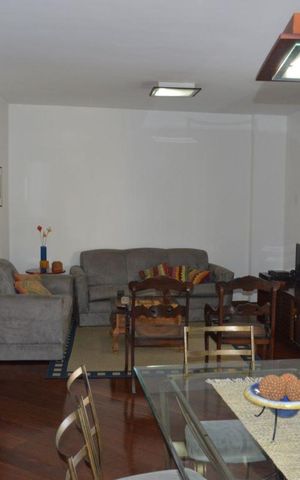 Apartamento à venda com 192m², 4 quartos e 2 vagasSala