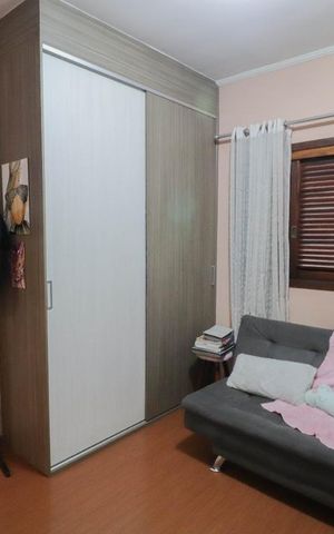 Casa à venda com 150m², 3 quartos e 2 vagas Casa à venda com 150m², 3 quartos e 2 vagasDormitório 2