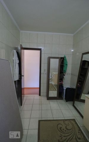 Casa à venda com 150m², 3 quartos e 2 vagas Casa à venda com 150m², 3 quartos e 2 vagasBanheiro da Suíte