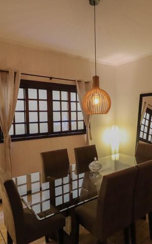 Casa à venda com 150m², 3 quartos e 2 vagas Casa à venda com 150m², 3 quartos e 2 vagasSala de Jantar