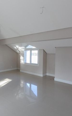 Casa de condomínio à venda com 241m², 3 quartos e 2 vagas Casa de condomínio à venda com 241m², 3 quartos e 2 vagasTerraço