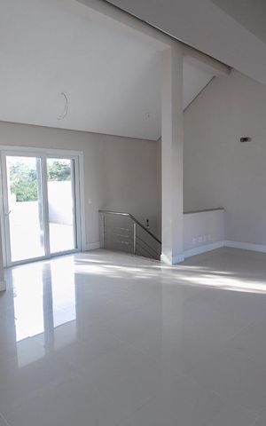 Casa de condomínio à venda com 241m², 3 quartos e 2 vagas Casa de condomínio à venda com 241m², 3 quartos e 2 vagasTerraço