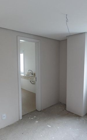 Casa de condomínio à venda com 241m², 3 quartos e 2 vagas Casa de condomínio à venda com 241m², 3 quartos e 2 vagasCloset do Quarto 1