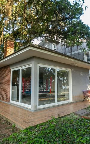 Casa de condomínio à venda com 241m², 3 quartos e 2 vagas Casa de condomínio à venda com 241m², 3 quartos e 2 vagasÁrea comum - Salão de festas