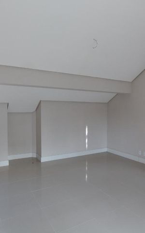 Casa de condomínio à venda com 241m², 3 quartos e 2 vagas Casa de condomínio à venda com 241m², 3 quartos e 2 vagasTerraço