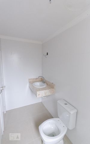 Casa de condomínio à venda com 241m², 3 quartos e 2 vagas Casa de condomínio à venda com 241m², 3 quartos e 2 vagasBanheiro do Quarto 3