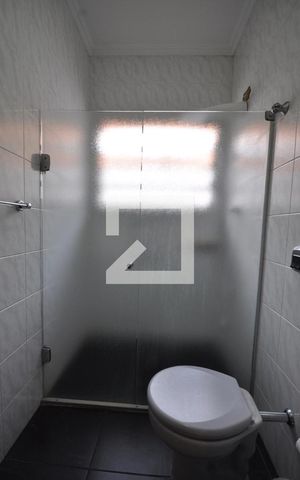 Casa à venda com 390m², 3 quartos e 2 vagasBanheiro da Suíte