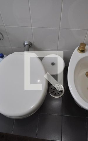 Casa à venda com 390m², 3 quartos e 2 vagasBanheiro