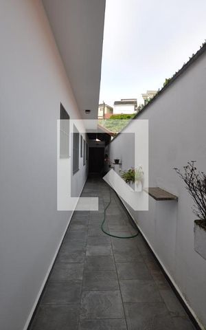 Casa à venda com 390m², 3 quartos e 2 vagasCorredor Externo 