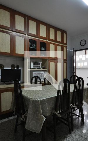 Casa à venda com 390m², 3 quartos e 2 vagasCozinha