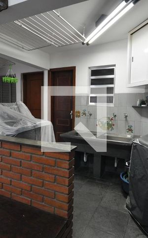 Casa à venda com 390m², 3 quartos e 2 vagasÁrea de Serviço