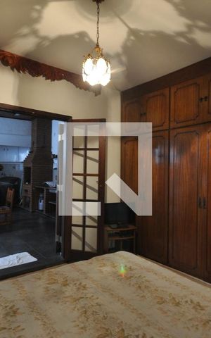 Casa à venda com 390m², 3 quartos e 2 vagasQuarto Suíte