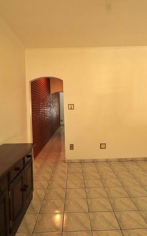 Casa para alugar com 220m², 3 quartos e 2 vagasCopa