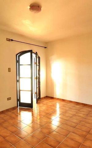 Casa para alugar com 220m², 3 quartos e 2 vagasQuarto 2