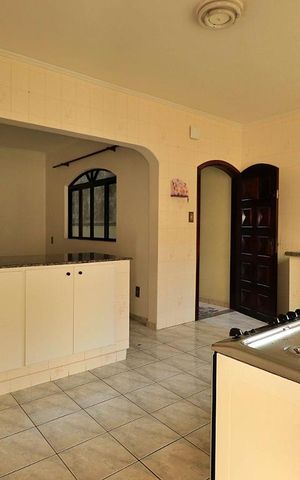 Casa para alugar com 220m², 3 quartos e 2 vagasCozinha