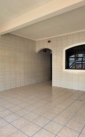 Casa para alugar com 220m², 3 quartos e 2 vagasGaragem