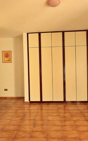 Casa para alugar com 220m², 3 quartos e 2 vagasQuarto 2
