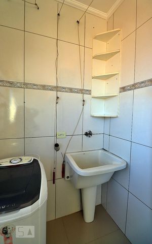 Casa à venda com 302m², 3 quartos e 2 vagasÁrea de Serviço