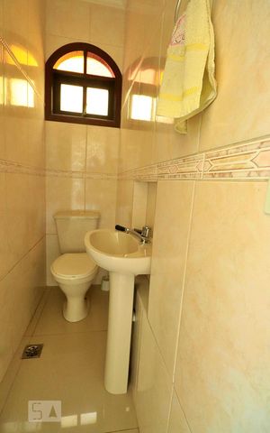 Casa à venda com 302m², 3 quartos e 2 vagasLavabo