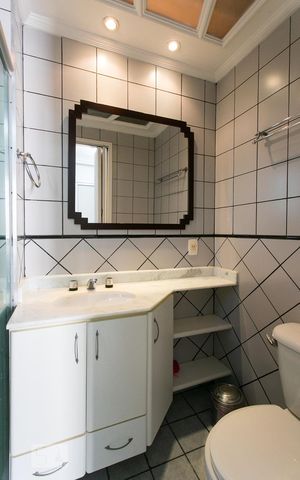 Apartamento à venda com 78m², 3 quartos e 2 vagasBanheiro da Suíte