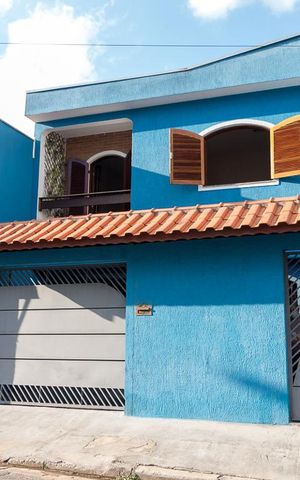 Casa para alugar com 160m², 3 quartos e 2 vagasFachada da casa