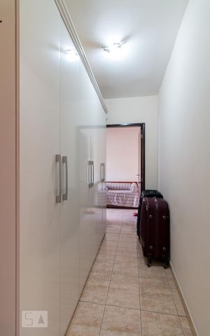 Casa para alugar com 160m², 3 quartos e 2 vagasCloset quarto 1