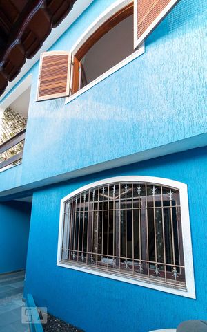 Casa para alugar com 160m², 3 quartos e 2 vagasFachada da casa