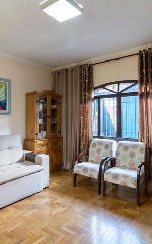 Casa para alugar com 160m², 3 quartos e 2 vagasSala