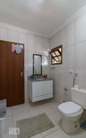 Casa para alugar com 160m², 3 quartos e 2 vagasBanheiro quarto 3 suíte