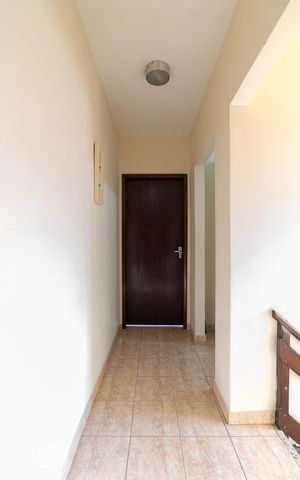Casa para alugar com 160m², 3 quartos e 2 vagasCorredor