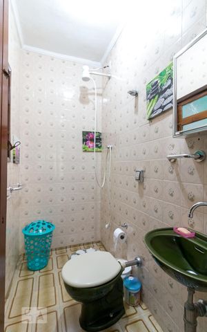 Casa para alugar com 160m², 3 quartos e 2 vagasBanheiro de serviço