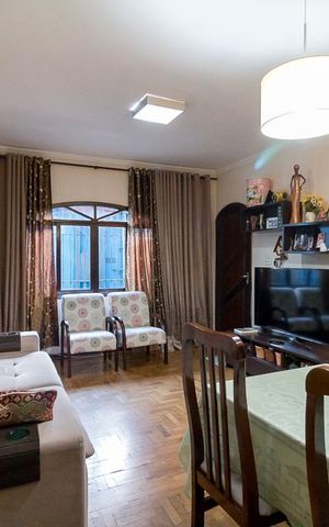 Casa para alugar com 160m², 3 quartos e 2 vagasSala