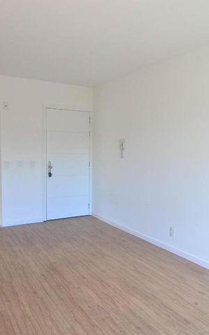 Apartamento para alugar com 76m², 3 quartos e 1 vagaSala