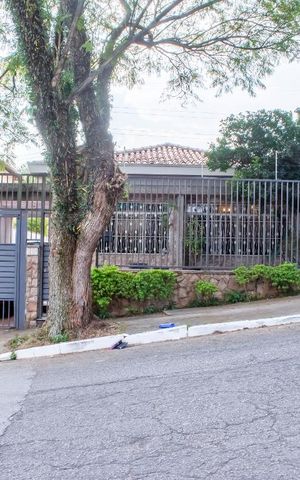 Casa à venda com 600m², 4 quartos e 3 vagasFachada