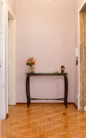 Casa à venda com 600m², 4 quartos e 3 vagasCorredor interno