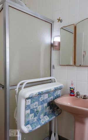 Casa à venda com 600m², 4 quartos e 3 vagasBanheiro