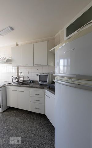 Apartamento para alugar com 52m², 1 quarto e 2 vagas Apartamento para alugar com 52m², 1 quarto e 2 vagasCozinha