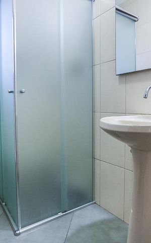 Casa de condomínio à venda com 125m², 3 quartos e 2 vagas Casa de condomínio à venda com 125m², 3 quartos e 2 vagasBanheiro