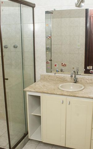 Apartamento à venda com 154m², 3 quartos e 1 vagaBanheiro da Suíte