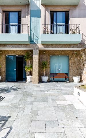 Apartamento à venda com 93m², 3 quartos e 2 vagas Apartamento à venda com 93m², 3 quartos e 2 vagasÁrea Comum - Entrada