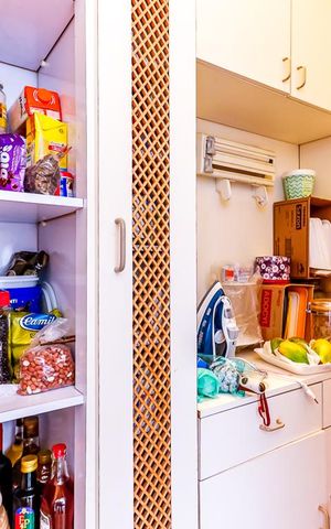 Apartamento à venda com 93m², 3 quartos e 2 vagas Apartamento à venda com 93m², 3 quartos e 2 vagasDispensa