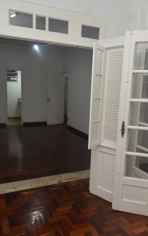 Apartamento à venda com 200m², 4 quartos e sem vagaSala