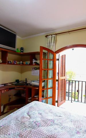 Casa à venda com 298m², 4 quartos e 5 vagas Casa à venda com 298m², 4 quartos e 5 vagasSuite 3