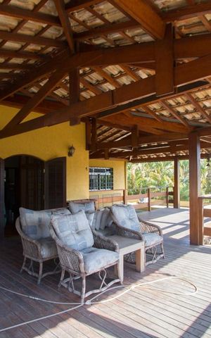 Casa à venda com 570m², 4 quartos e 4 vagasVaranda Suíte 1