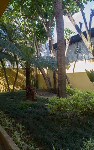 Casa à venda com 570m², 4 quartos e 4 vagasJardim de Inverno