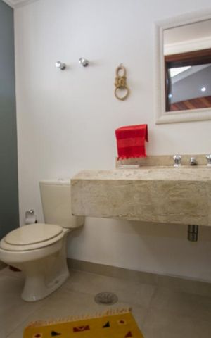 Casa à venda com 570m², 4 quartos e 4 vagasCobertura